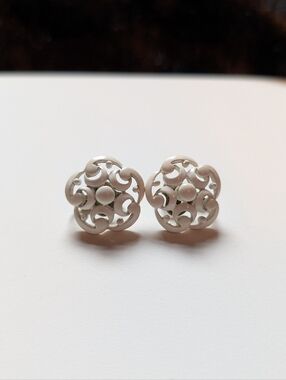 Vtg Signed Trifari White Enamel Mod Earrings